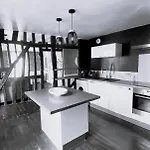 Appartement Refait à neuf proche Arc Triomphe 4P